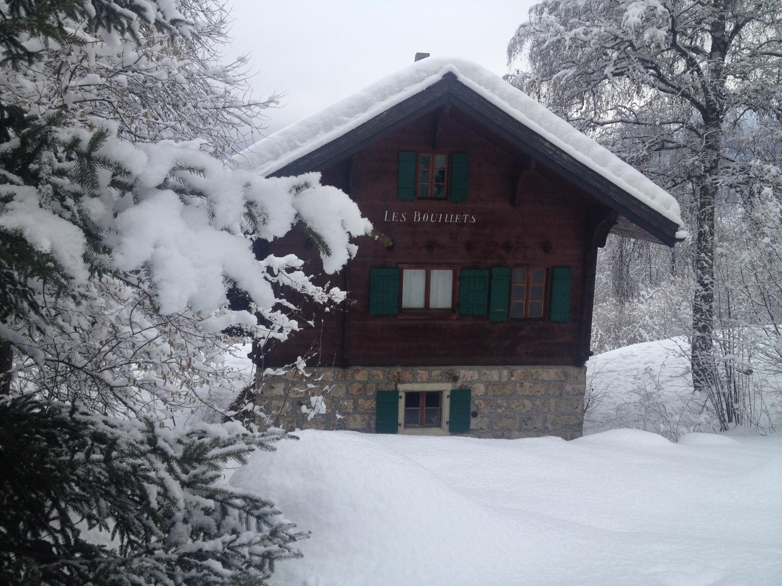 Chalet Les Bouillets in de sneeuw